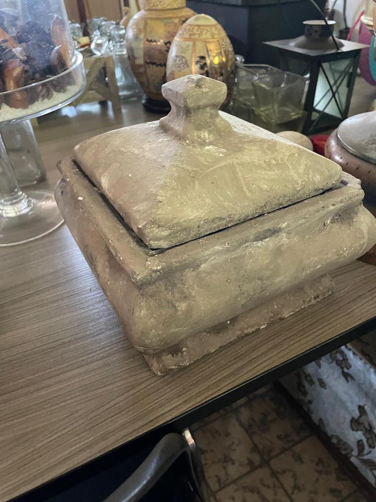 Handgemaakte vierkante pot met deksel, Ophalen, Kunststof, Gebruikt, Mand