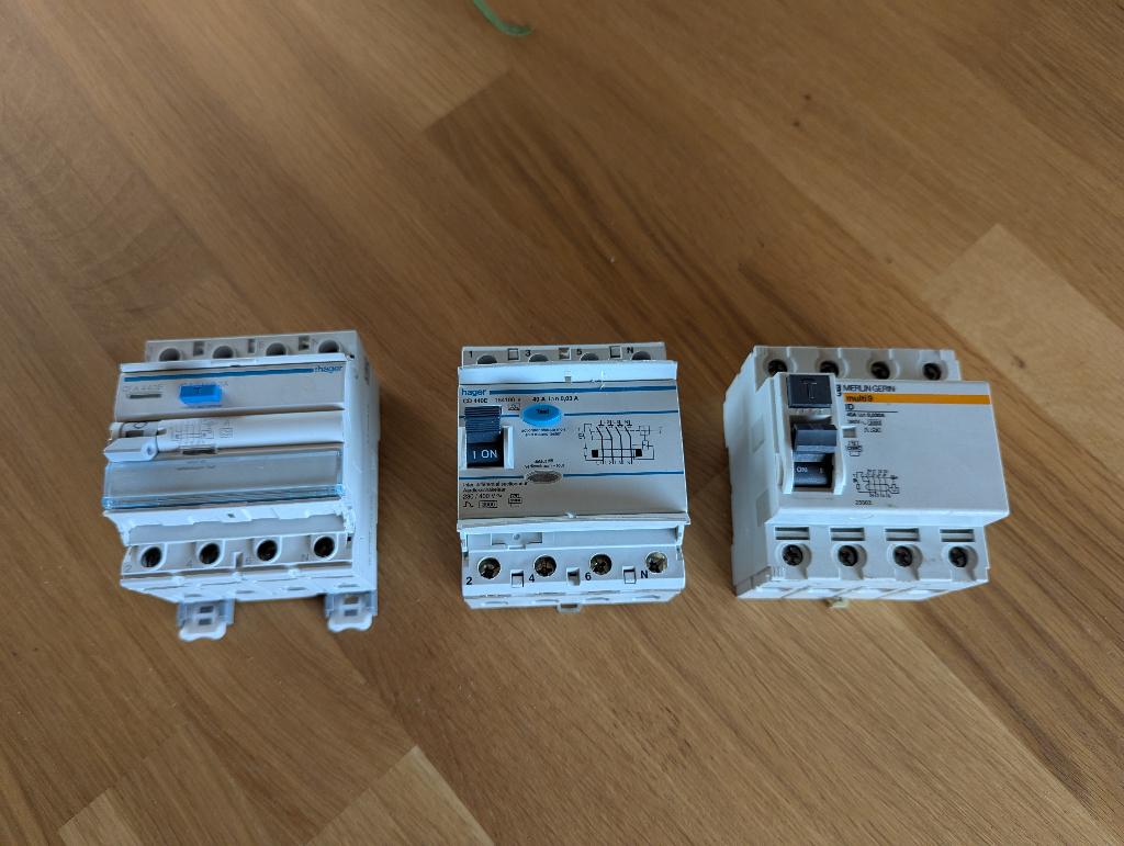 Aardlekschakelaars + stopcontacten + lichtschakelaars, Ophalen, Gebruikt, Overige typen