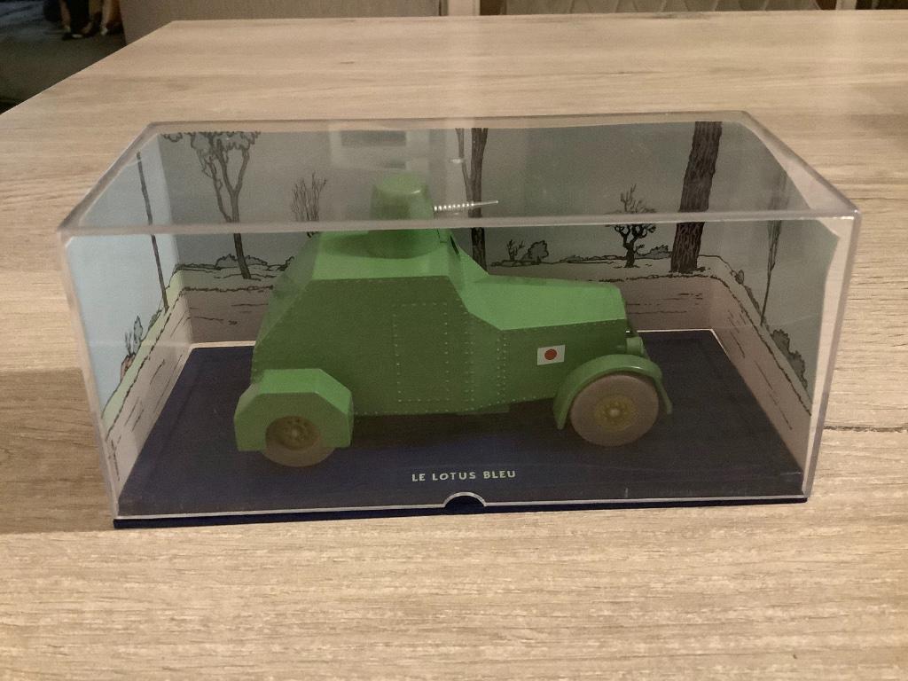 Voiture miniature Tintin le lotus bleu (Nouveau) (Échelle 1,, Collections, Enlèvement ou Envoi, Tintin, Neuf, Statue ou Figurine