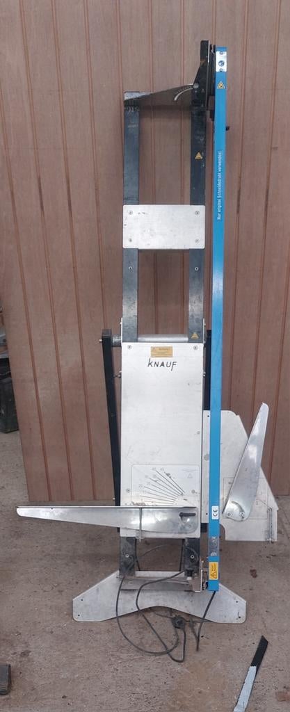 Machine à découper les isolants EPS épaisseur maximum 20 cm, Bricolage & Construction, Outillage | Foreuses, Knauf, Utilisé, Inconnu