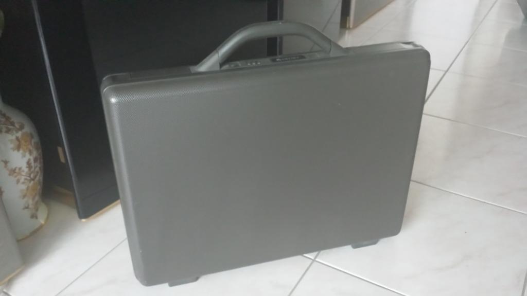 Porte-documents / attaché-case, Divers, Enlèvement, Comme neuf
