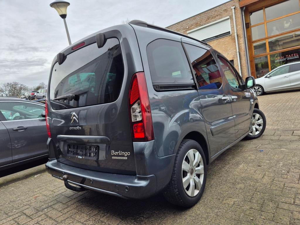 Citroën Berlingo 1.6hdi 2015 170.000km/Led/Navi/Pdc/Ac/Trekh, Euro 5, Zwart, 4 cilinders, 5 deurs