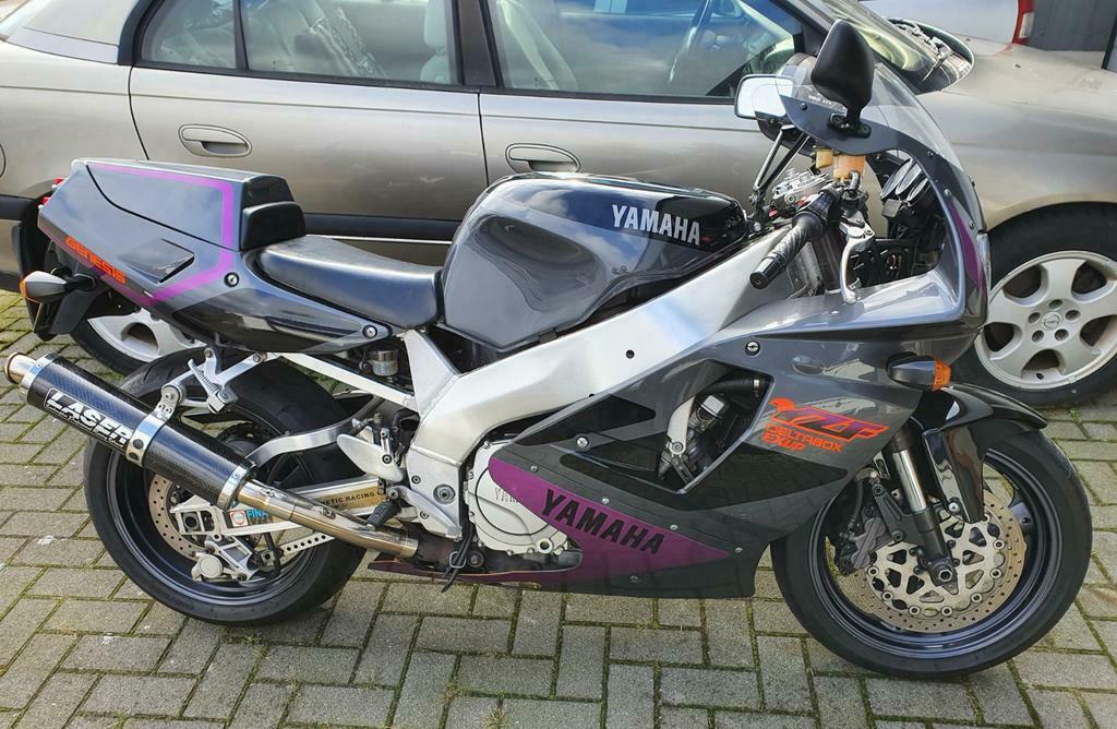 YZF750R 1993 Ohlins de 2eEig. Vélo classique Yamaha 20 soupa, 750 cm³, Plus de 35 kW, Super Sport, Particulier