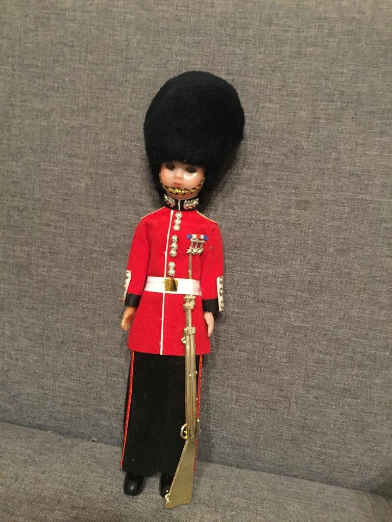 Antieke traditionele  pop Britse Soldaat, Enlèvement ou Envoi