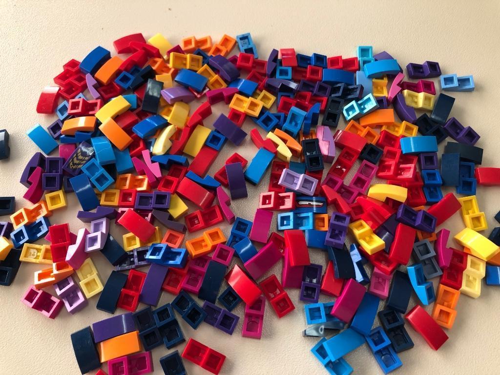 Lego Slope, Curved 2 x 1 varia kleuren 265 stuks / 205-1-2, Kinderen en Baby's, Speelgoed | Duplo en Lego, Ophalen of Verzenden