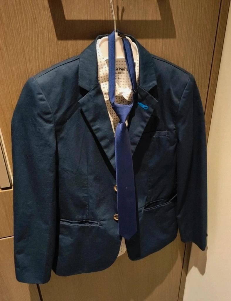 Communiekleding jongen: Donkerblauwe blazer (maat 140) + hem, Enlèvement ou Envoi, Comme neuf, C&A, Garçon
