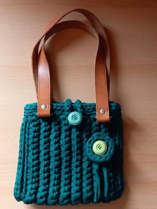 Handtas handgehaakt in Hooked zpagetti garen, Handtassen en Accessoires, Ophalen, Nieuw, Handtas