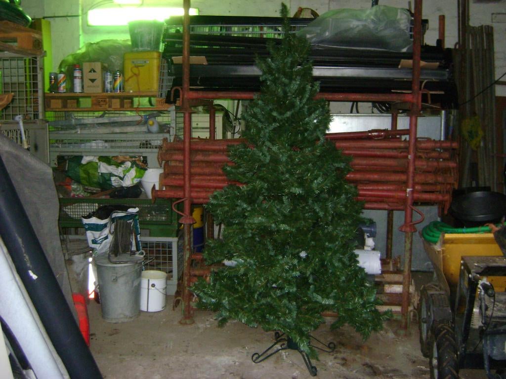 Kerstboom + bollen, slingers, lichtjes + nog bijhorigheden, Ophalen, Gebruikt