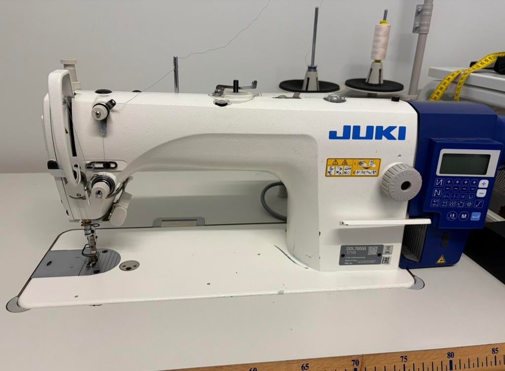 Juki industrie naaimachine, Ophalen, Zo goed als nieuw, Naaimachine