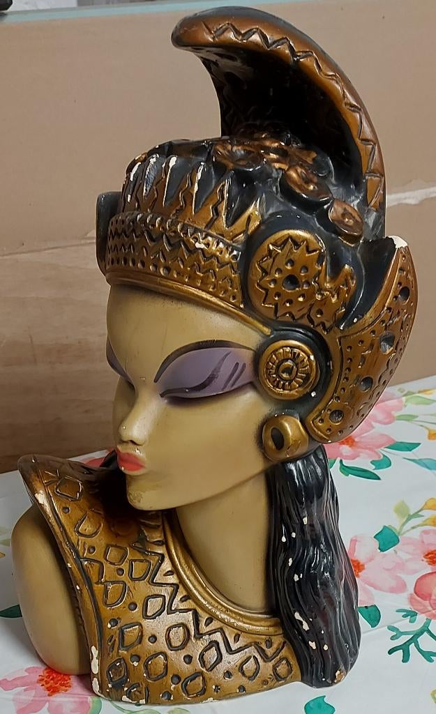 Buste in de stijl van Tretchikoff, G.F.F. Silvio, Antiek en Kunst, Curiosa en Brocante, Ophalen