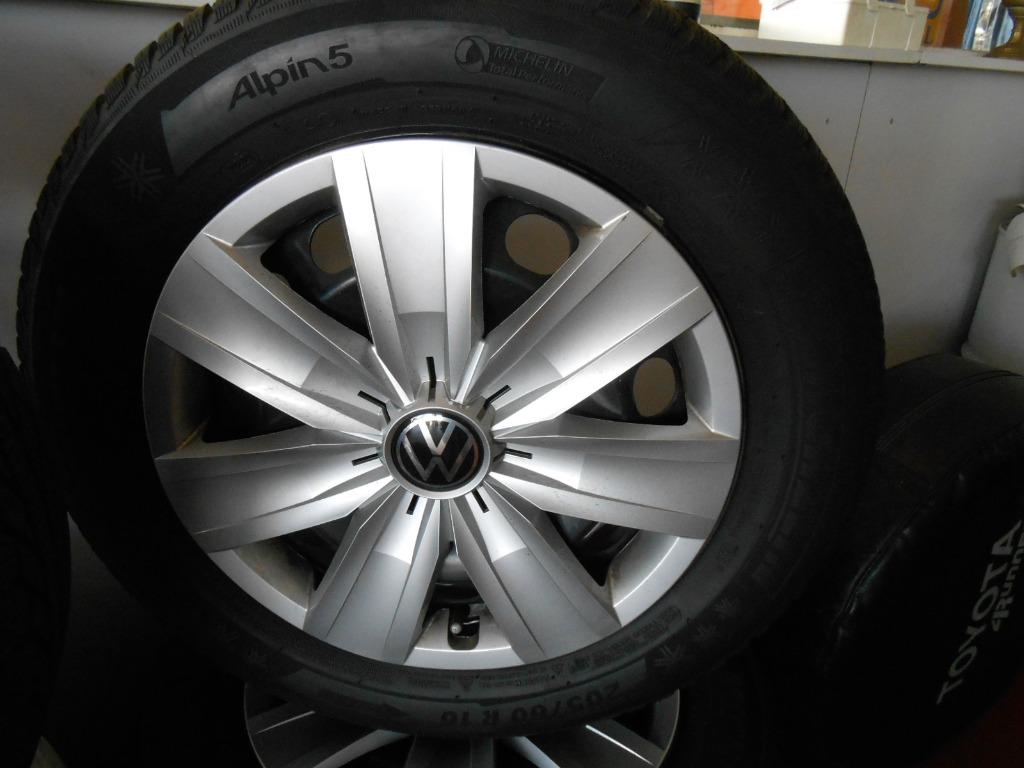 205/60/16 michelin alpin 5 volkswagen op velg, Auto-onderdelen, Banden en Velgen, Ophalen, Gebruikt, 16 inch, Banden en Velgen