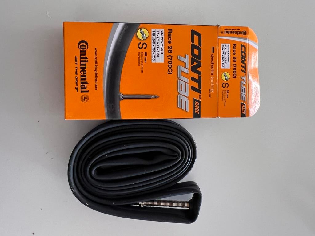 2 Binnenbanden fiets continetal + decathlon, Fietsen en Brommers, Fietsonderdelen, Ophalen of Verzenden, Nieuw, Band