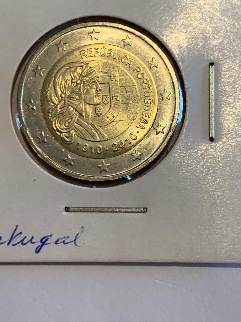 2 euro Portugal 2010 - 100 jaar Republiek Portugal, Postzegels en Munten, Munten | Europa | Euromunten, Ophalen of Verzenden, Portugal