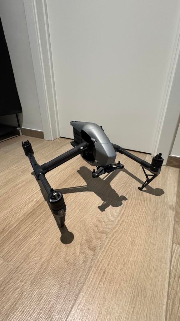 Complete DJI Inspire 2 Prores met X7 24mm &X5 15mm/45mm set, Enlèvement, Comme neuf