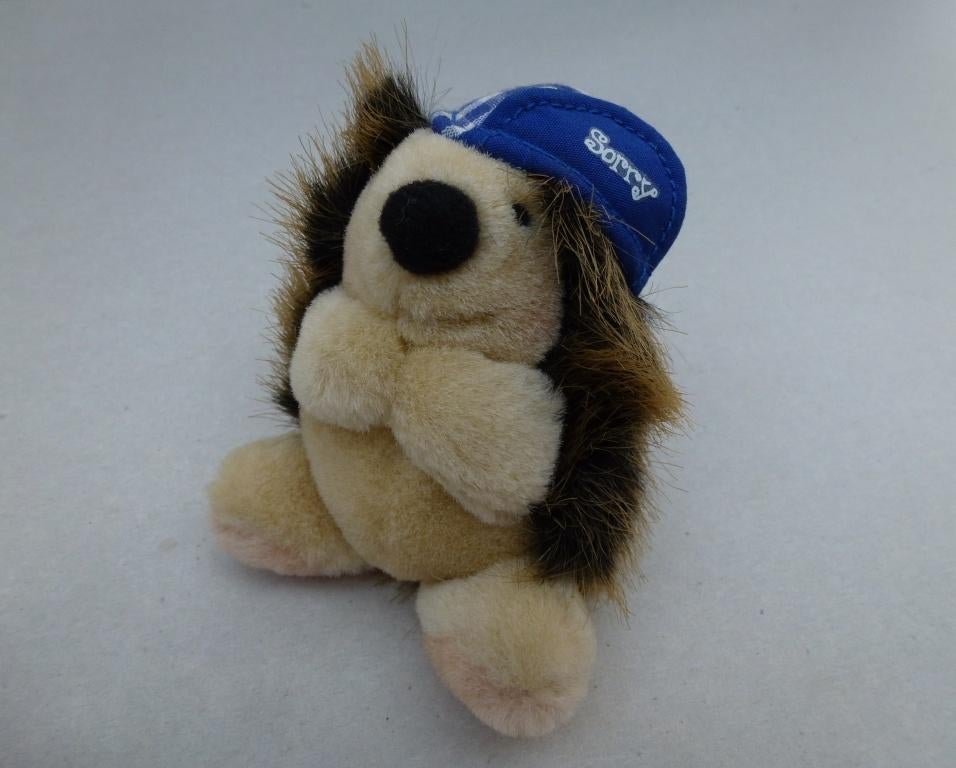 knuffel egeltje met pet " sorry ", Kinderen en Baby's, Speelgoed | Knuffels en Pluche, Ophalen of Verzenden, Nieuw, Overige typen