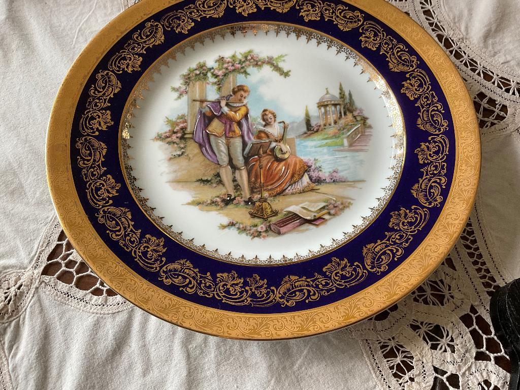 Limoges porselein bord met staander - diameter 25 cm, Enlèvement ou Envoi