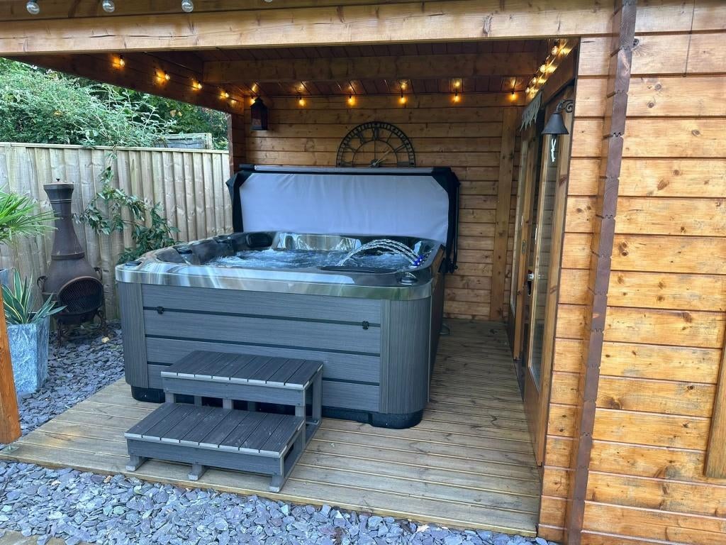 Neuf/compact jacuzzi forte 6 pers 3 pompes full option, Enlèvement ou Envoi, Neuf