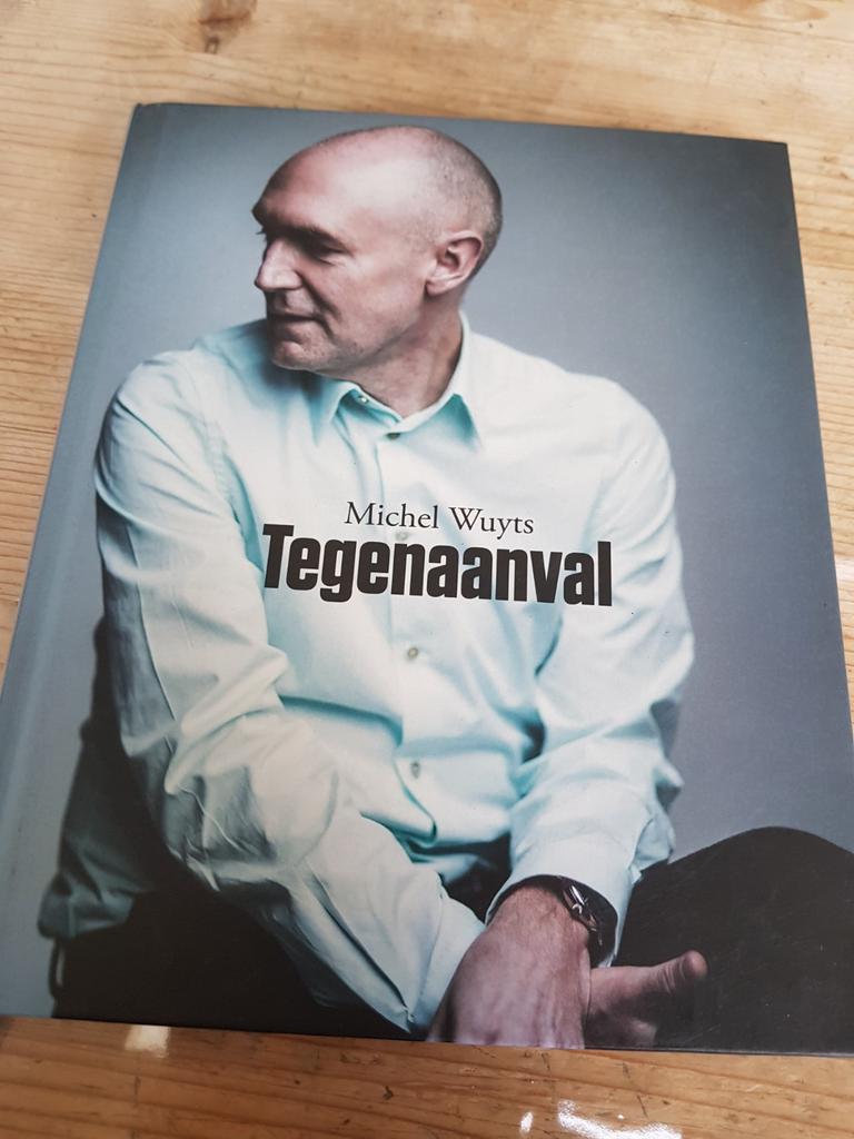 Michel Wuyts - Tegenaanval. Hardcover Kannibaal, Boeken, Ophalen of Verzenden, Zo goed als nieuw, Michel Wuyts