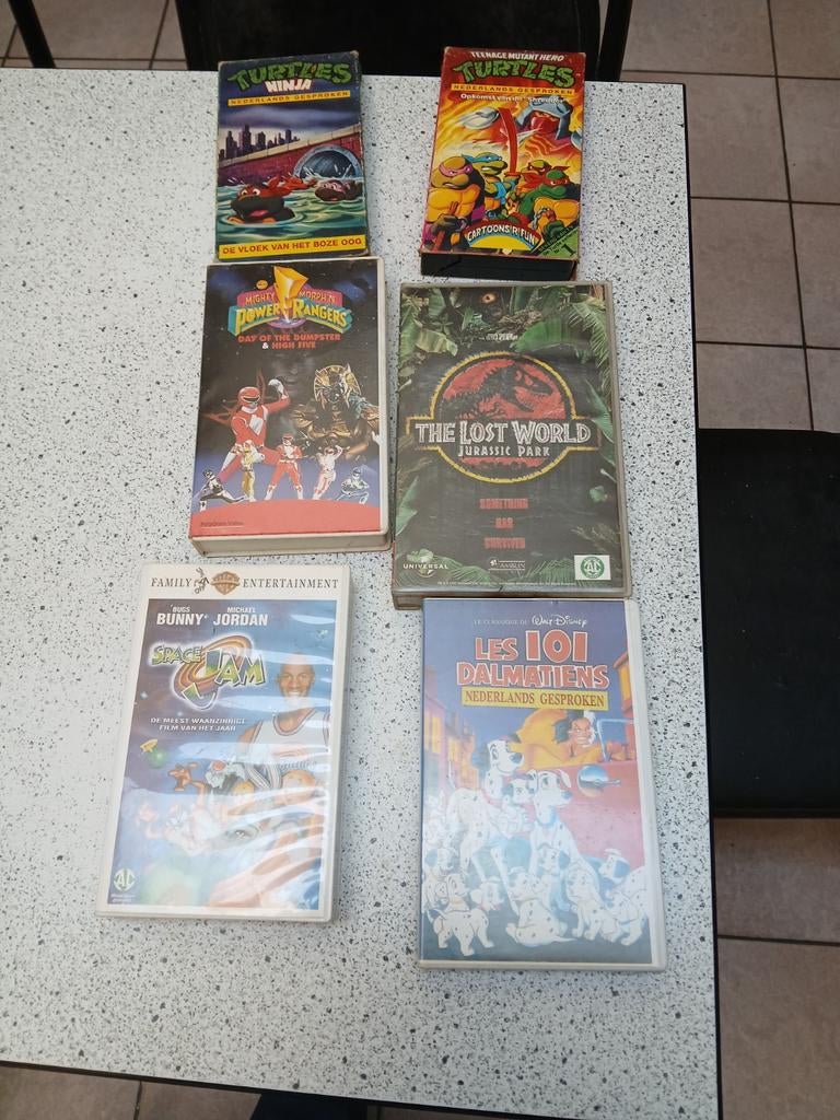 Gratis video cassettes VHS, Enlèvement ou Envoi, Comme neuf