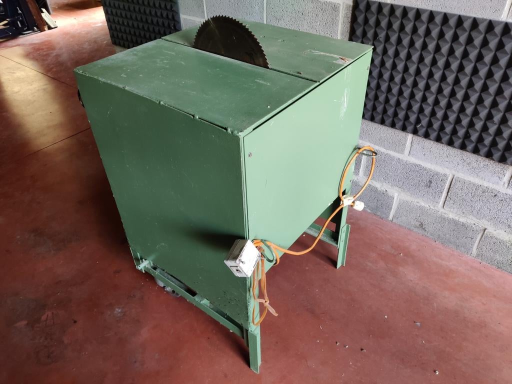 Scie circulaire très robuste, Bricolage & Construction, Scie circulaire