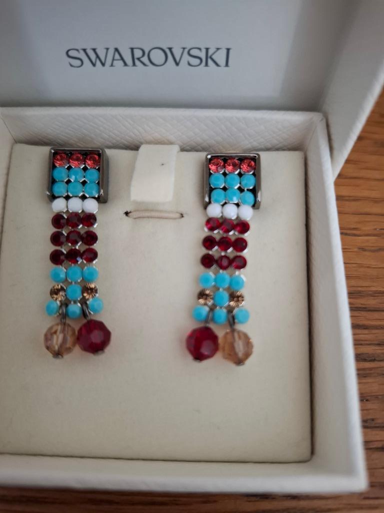 Kleurrijke Swarovski oorbellen, Enlèvement ou Envoi, Comme neuf