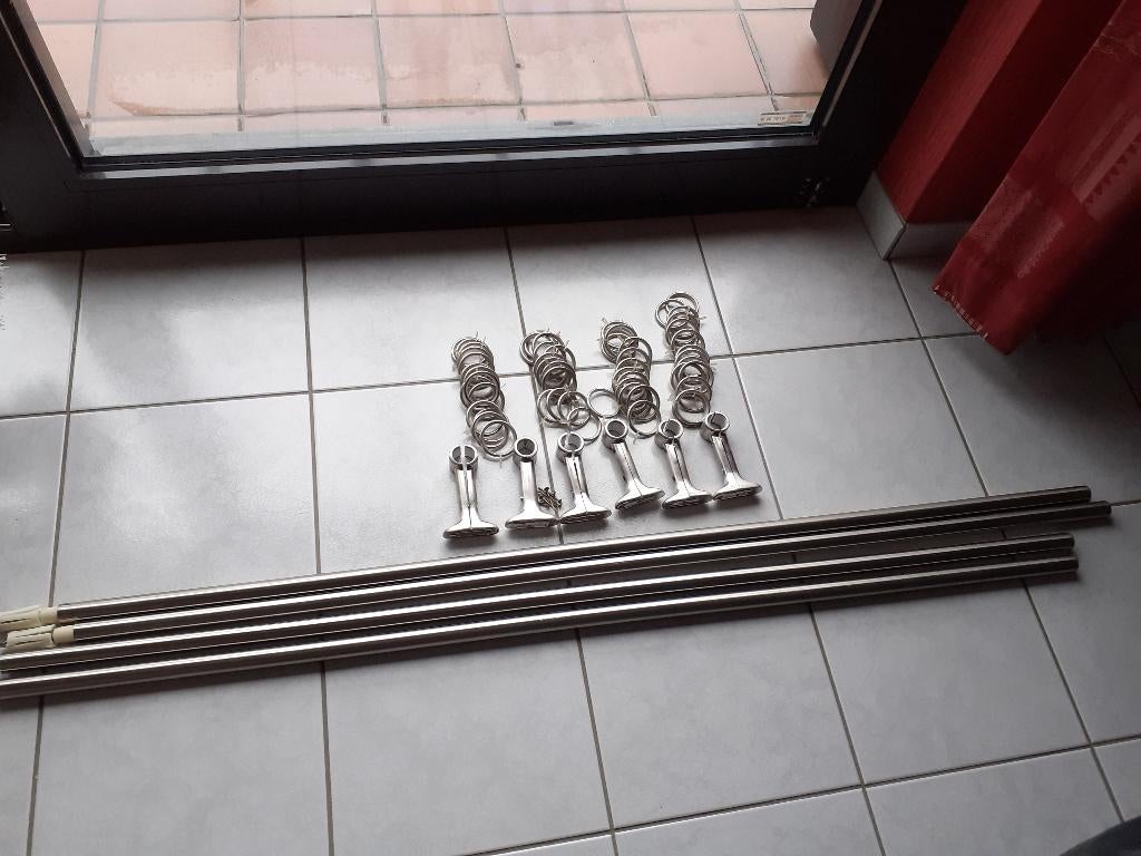 2 tringles à rideaux chromées 2 x 2,80 m par lot 20 euros, Maison & Meubles, Enlèvement, Utilisé