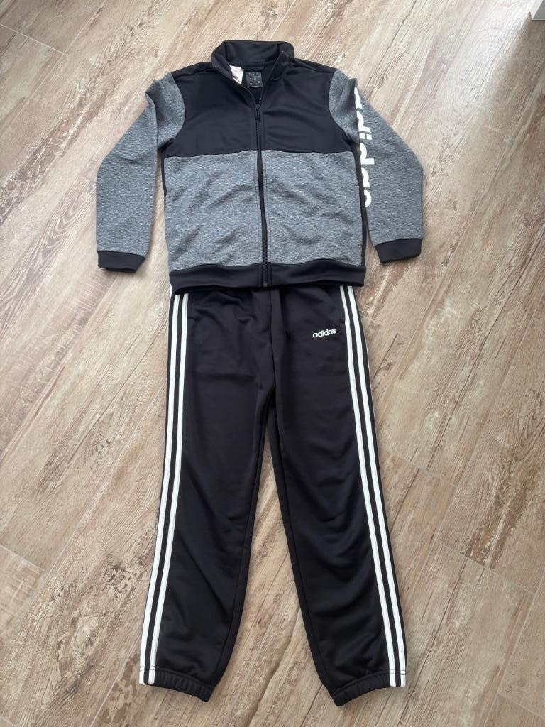Ensemble survêtement jogging  ADIDAS 12 ans, Adidas, Ophalen of Verzenden, Jongen, Nieuw