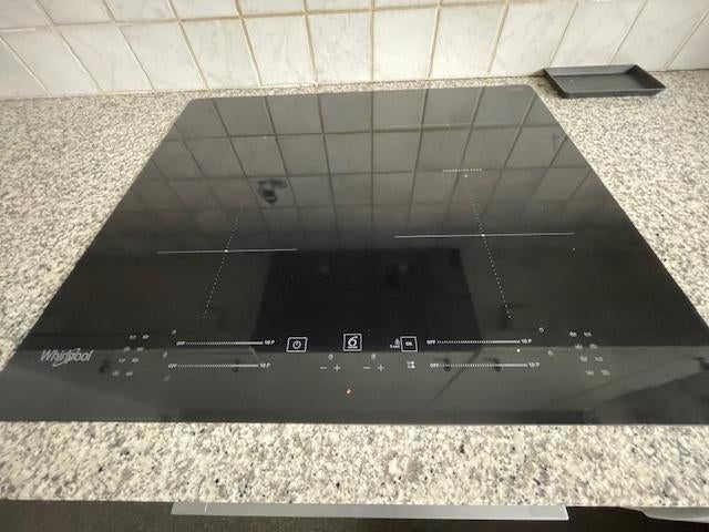 Inductievuur Whirlpool, Electroménager, Tables de cuisson, 4 zones de cuisson, Encastré, Comme neuf, Enlèvement