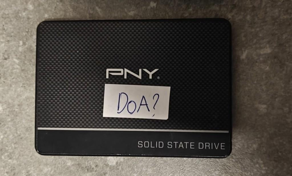 [DÉFECTUEUX] SSD PNY CS900, Informatique & Logiciels, Disques durs, Utilisé, Laptop, Interne, SATA, Enlèvement ou Envoi