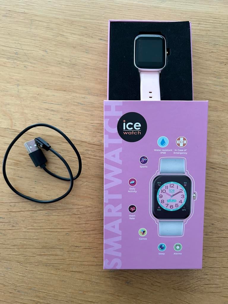 Ice watch smartwatch, Handtassen en Accessoires, Horloges | Kinderen, Ophalen of Verzenden, Gebruikt, Roze, Meisje