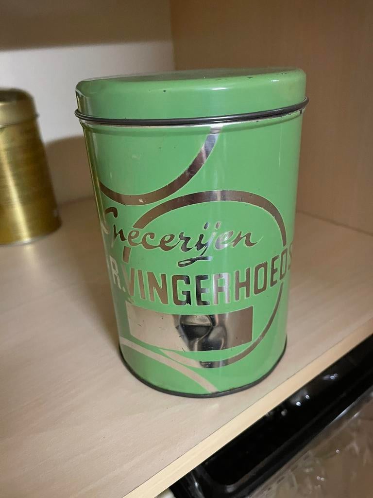Een oude blikken pot , specerijen R.Vingerhoeds, Verzamelen, Blikken, Ophalen, Zo goed als nieuw