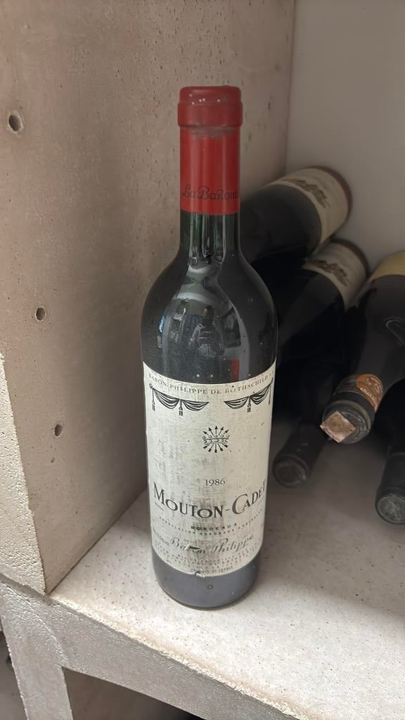 Mouton cadet 1986 baron philippe de rothschild, Verzamelen, Wijnen, Ophalen, Zo goed als nieuw