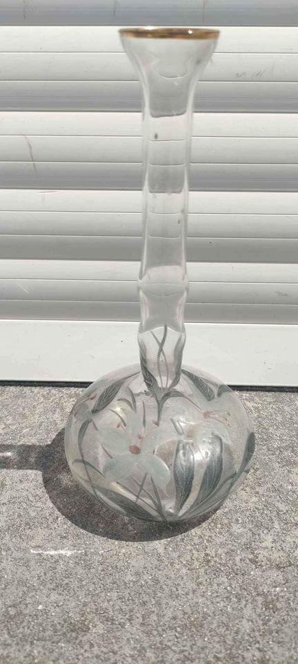 Vase en verre décor fleur signe ghuetti, Enlèvement ou Envoi
