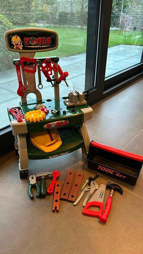 Établi avec outils et casque, Enlèvement ou Envoi, Comme neuf