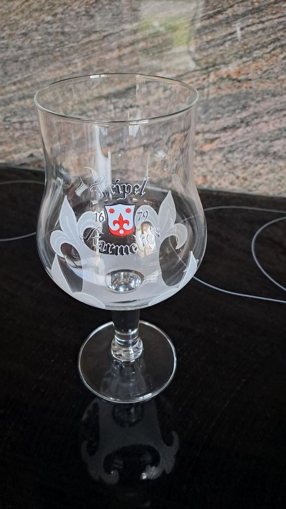 Karmeliet glas, Ophalen