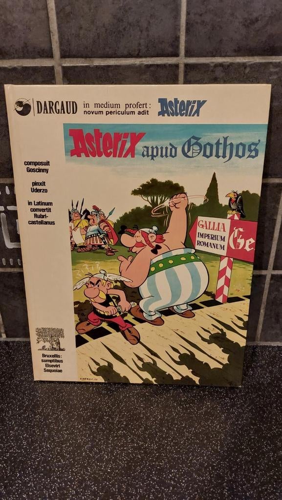 Album Astérix met de Goten in Latijnse editie 1976., Boeken, Zo goed als nieuw
