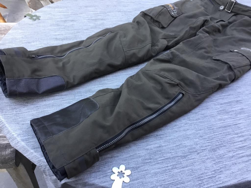 Motobroek XS zeer goede staat GRID, Motoren, Kleding | Motorkleding, Ophalen of Verzenden
