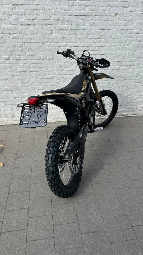 SurRon Ultra bee hp (T), Motoren, Ophalen