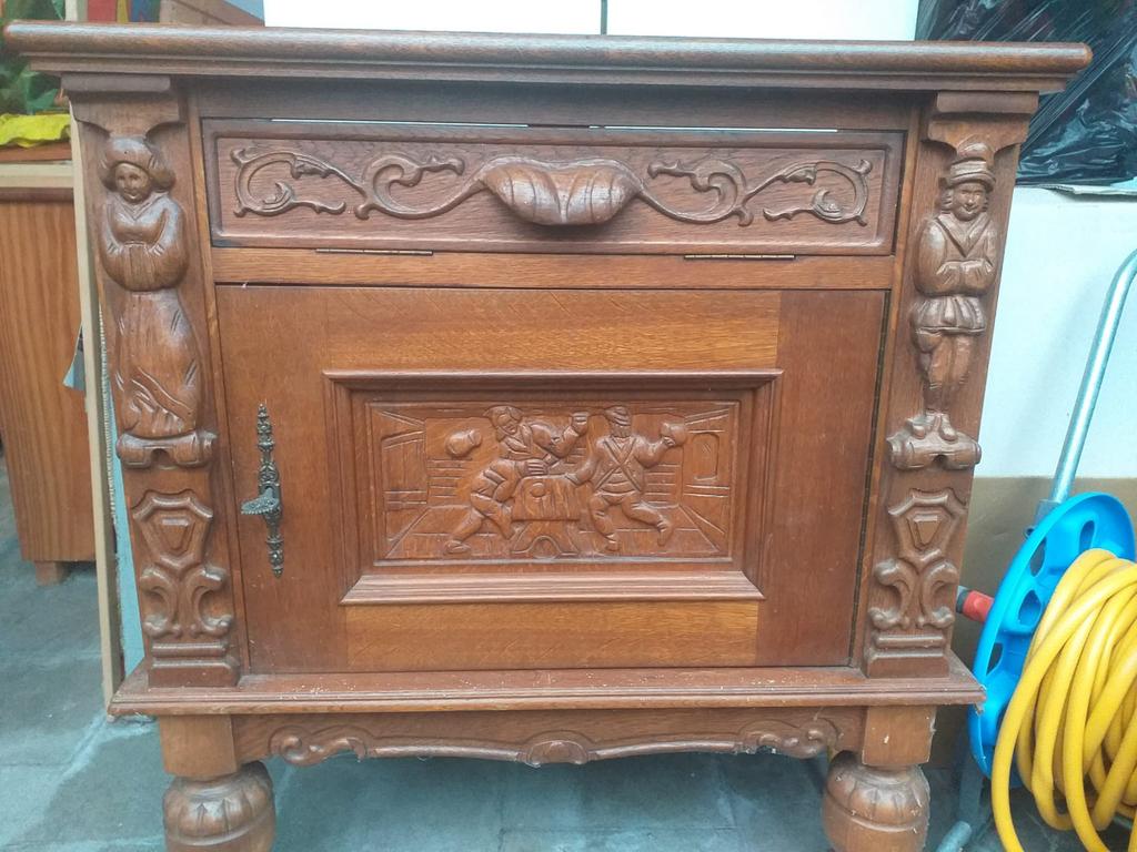 Mooie houten antieke kast, Antiek en Kunst, Ophalen