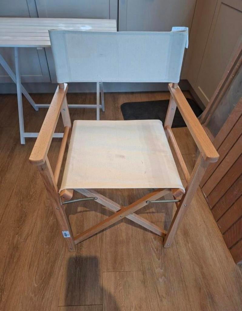 Nieuwe houten plooistoel van Flexfurn / Italia Deco.
Massief, Ophalen