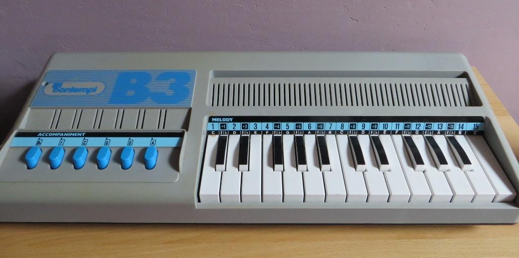 vintage piano - Bontempi -- kleine piano - jaren 80, Musique & Instruments, Enlèvement ou Envoi, Utilisé, Piano