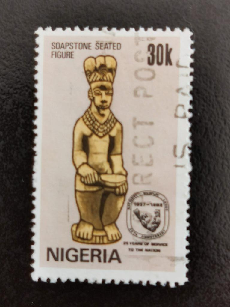 Nigeria 1982 - nationaal museum - kunst, Postzegels en Munten, Postzegels | Afrika, Ophalen of Verzenden, Nigeria, Gestempeld