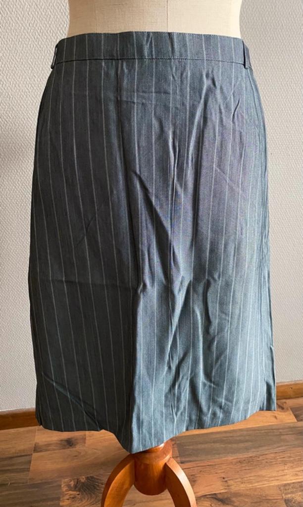 Grijze gestreepte rok Hucke maat 48, Kleding | Dames, Verzenden, Maat 46/48 (XL) of groter, Zo goed als nieuw, Hucke