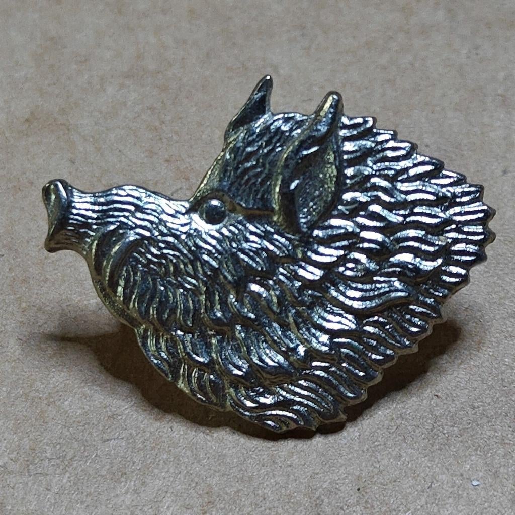 Ardeense jagers infanterie Muts kenteken Zilverkleurig, Ophalen of Verzenden, Landmacht, Embleem of Badge