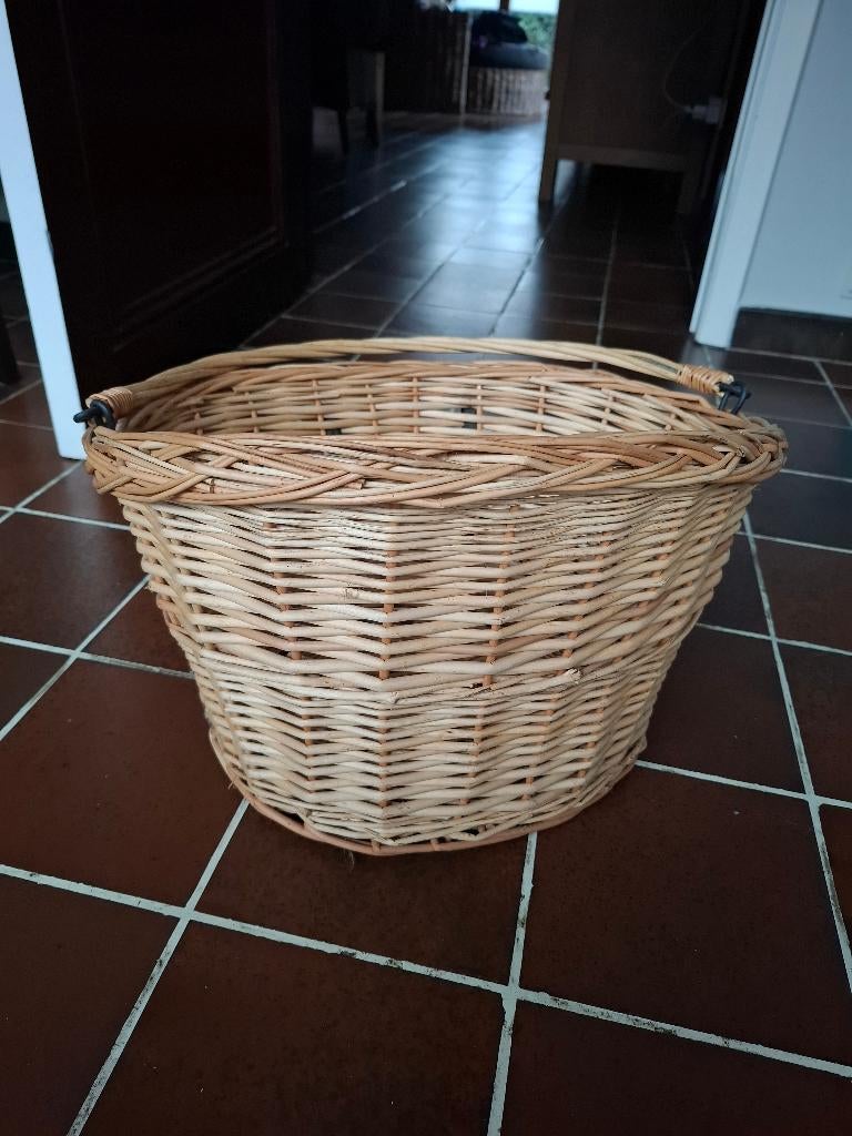 Panier de vélo en osier, Vélos & Vélomoteurs, Enlèvement, Comme neuf, Panier de vélo, Fixation au guidon