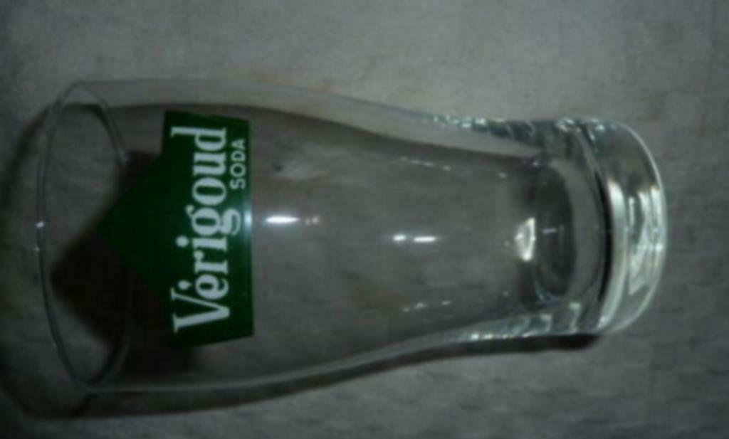 #A glas VERIGOUD Soda, Verzamelen, Glas en Drinkglazen, Gebruikt, Frisdrankglas, Ophalen of Verzenden