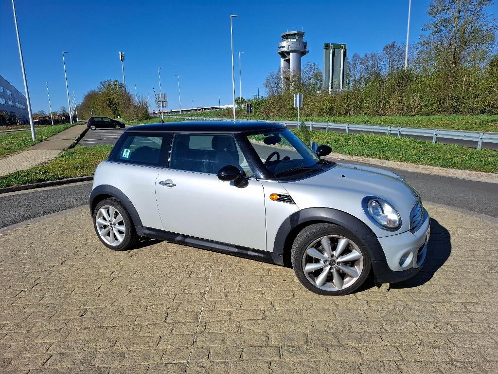 MINI Cooper 1.6D, Autos, Cuir, Noir, Diesel, Particulier