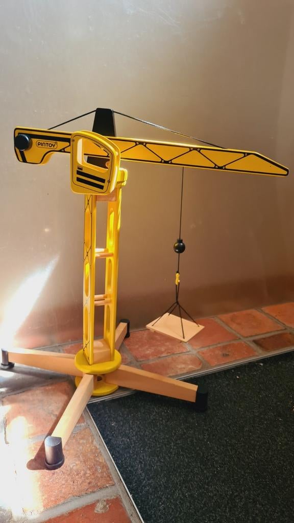 Houten kraan en graafmachine van het merk PINTOYS, Ophalen, Zo goed als nieuw