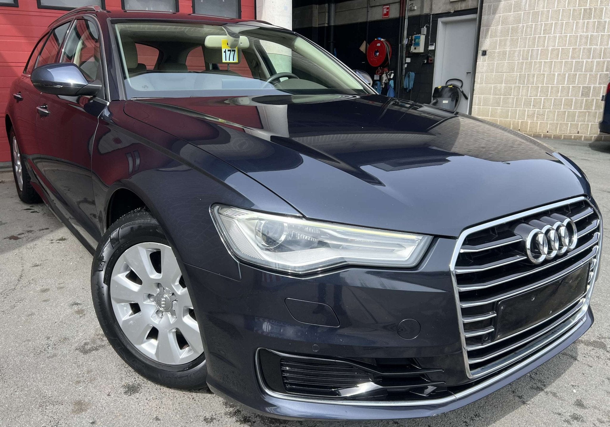 Audi A6 Avant 2.0 TDi ultra S tronic +CAMÉRA +NAVI +CUIR, Skiluik, Gebruikt, Euro 6, 4 cilinders