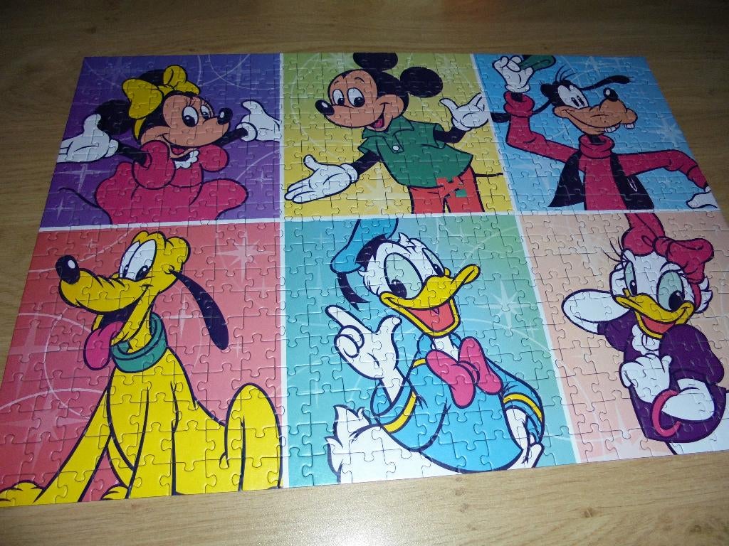 kinder complete mickey & pluto puzzel, Ophalen of Verzenden, Meer dan 50 stukjes, Zo goed als nieuw, 6 jaar of ouder